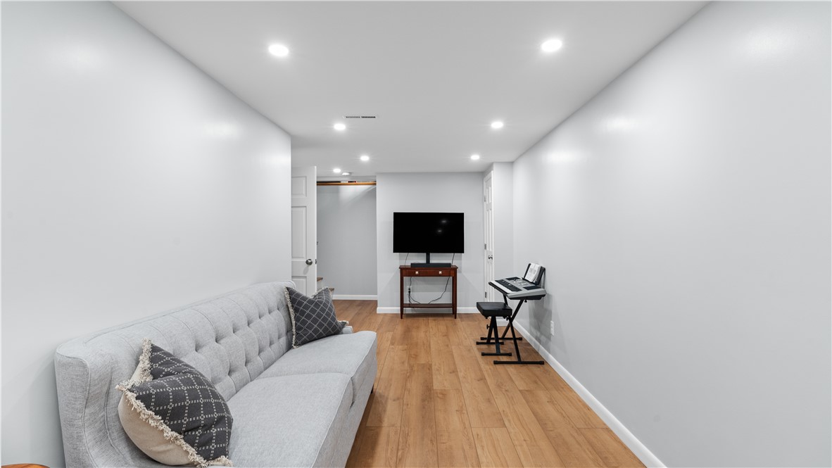 19 Vera Road Coventry, RI 02816 - Photo 34 of 47