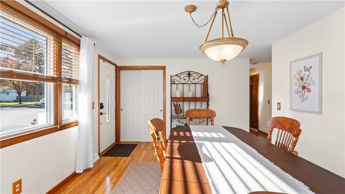 19 Vera Road Coventry, RI 02816 - Photo 4 of 47