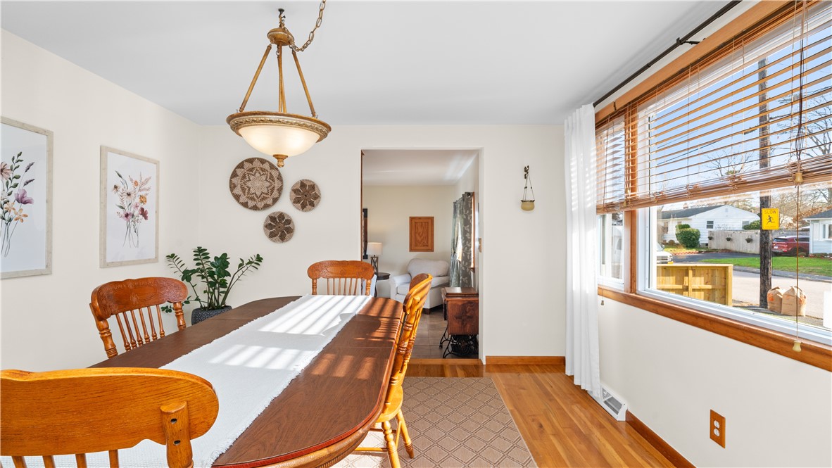 19 Vera Road Coventry, RI 02816 - Photo 6 of 47