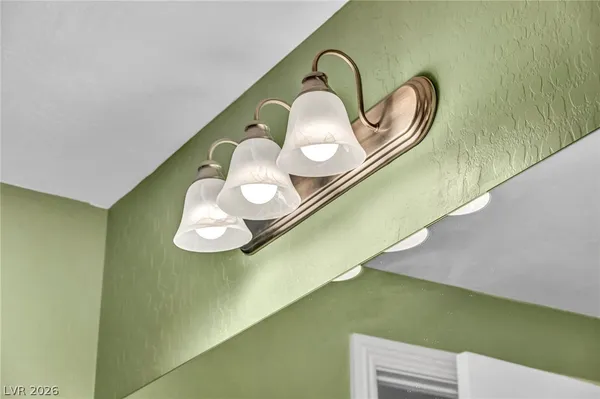 $2,400 | 906 Majestic View, Mesquite, NV 89034