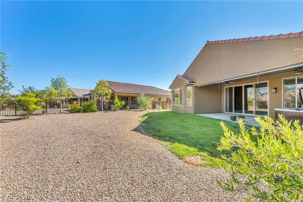 $2,400 | 906 Majestic View, Mesquite, NV 89034