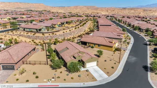 $2,400 | 906 Majestic View, Mesquite, NV 89034
