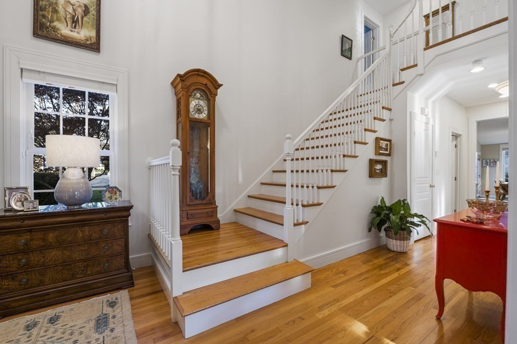 9 Westledge Road Marblehead, MA 01945 - Photo 11 of 30 a living room with furniture and wooden floor