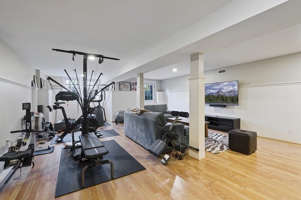 9 Westledge Road Marblehead, MA 01945 - Photo 28 of 30 a view of a livingroom with workspace and a couch