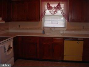 17 Sycamore Access Road Manahawkin, NJ 08050 - Photo 4 of 7