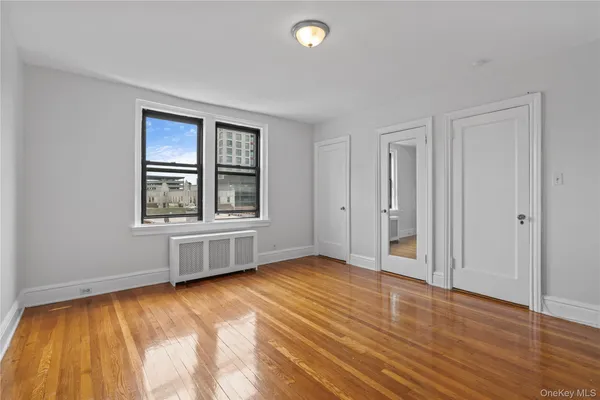 $4,195 | 240 Martine Avenue, Unit 4G, White Plains, NY 10601