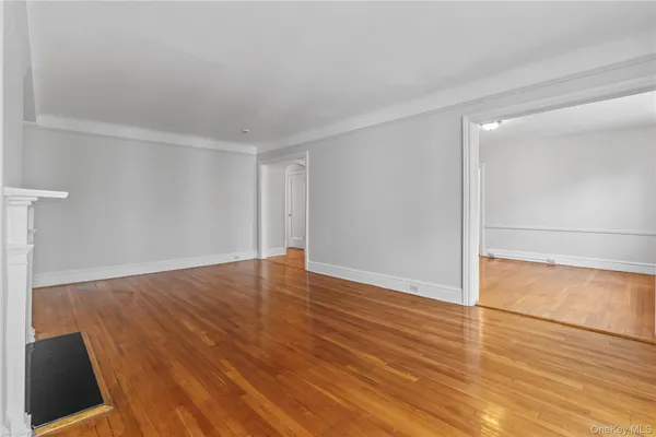 $4,195 | 240 Martine Avenue, Unit 4G, White Plains, NY 10601