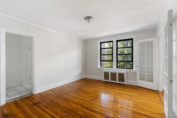 $4,200 | 240 Martine Avenue, Unit 4G, White Plains, NY 10601