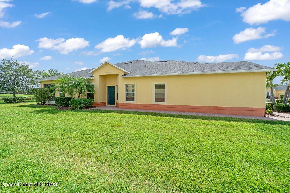 3680 Funston Circle Melbourne, FL 32940 - Photo 4 of 48 a view of a house with backyard and garden