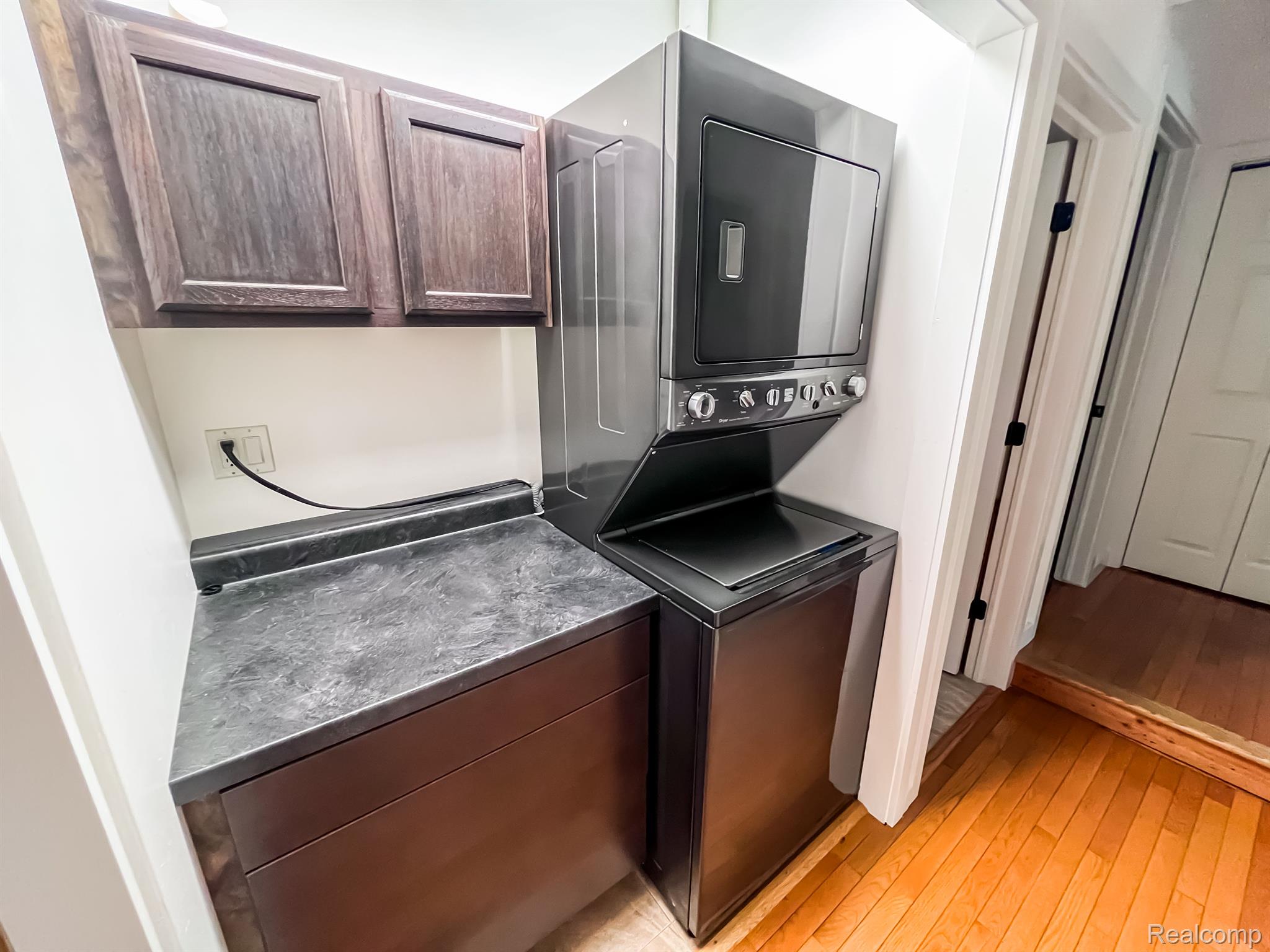 2109 Dutcher Road Flint, MI 48532 - Photo 15 of 23 Gallery Image 15