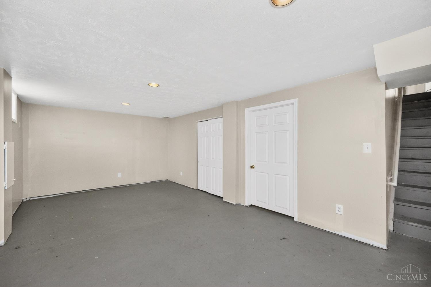 11839 Hamlet Road Forest Park, OH 45240 - Photo 36 of 46
