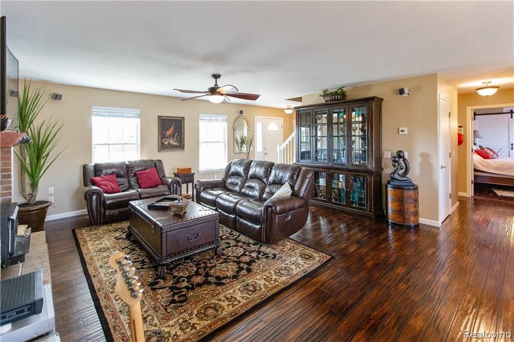 11320 Stewart Road Dundee, MI 48131 - Photo 9 of 37