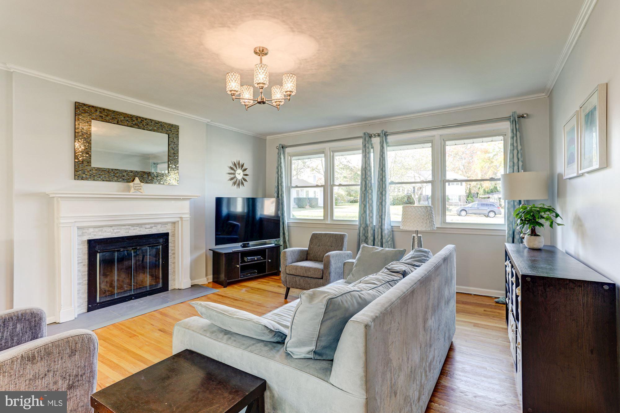 1801 Reuter Road Lutherville-Timonium, MD 21093 - Photo 2 of 36 Living Room