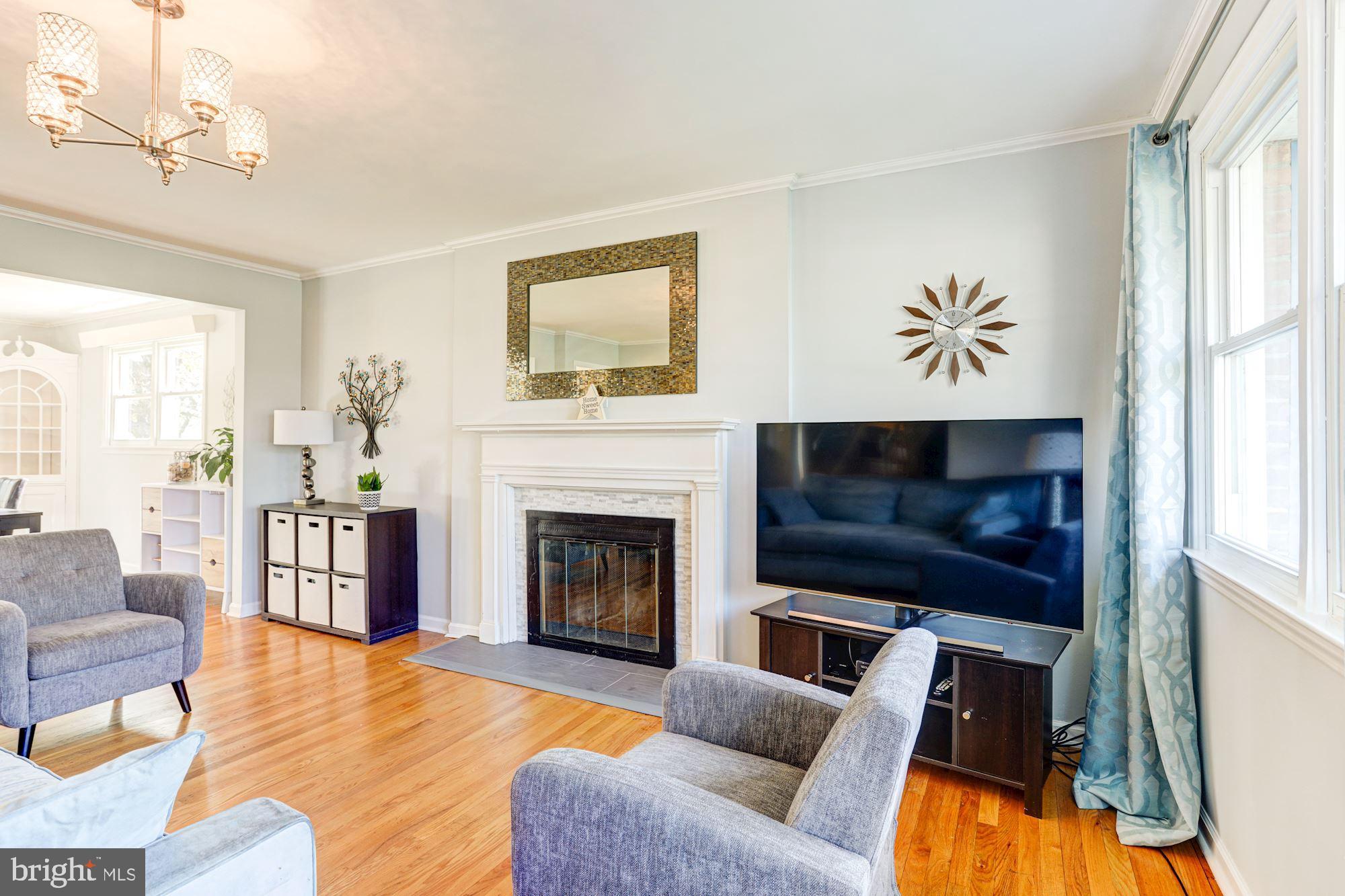 1801 Reuter Road Lutherville-Timonium, MD 21093 - Photo 5 of 36 Living Room