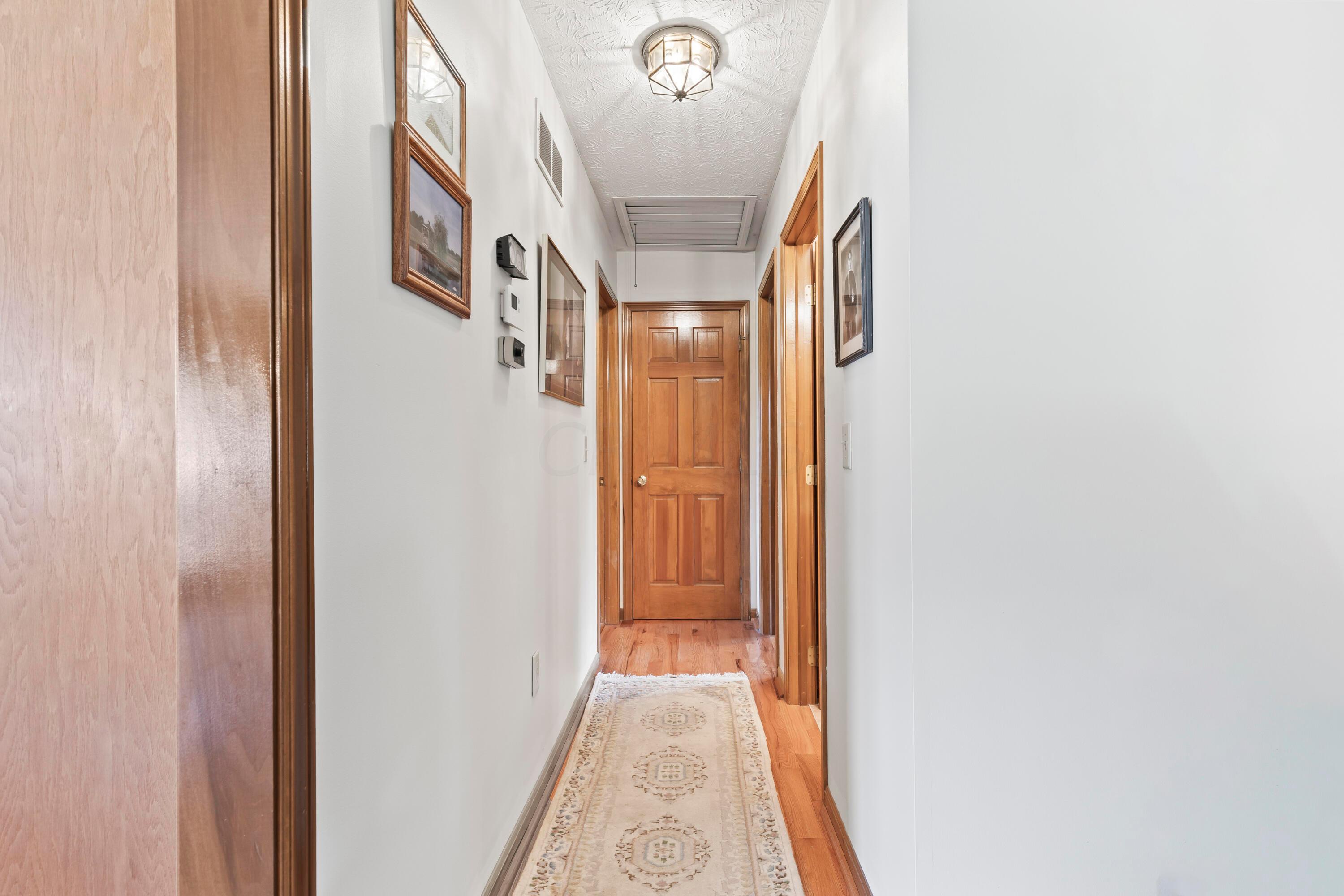 4947 Summit Road Southwest Pataskala, OH 43062 - Photo 15 of 38 HALLWAY TO BEDROOMS