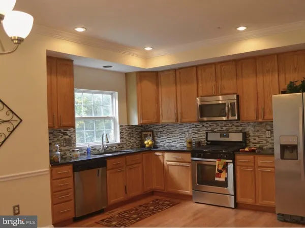 $2,795 | 20914 Rosebay Place, Unit 908, Germantown, MD 20874