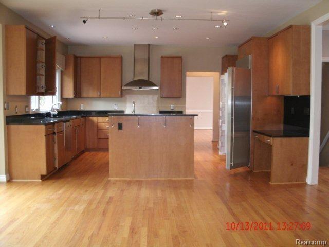 560 Whims Lane Rochester, MI 48306 - Photo 5 of 25 GEDC2764
