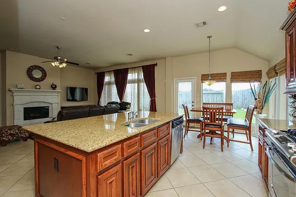 $2,900 | 14822 Yellow Begonia Drive, Cypress, TX 77433