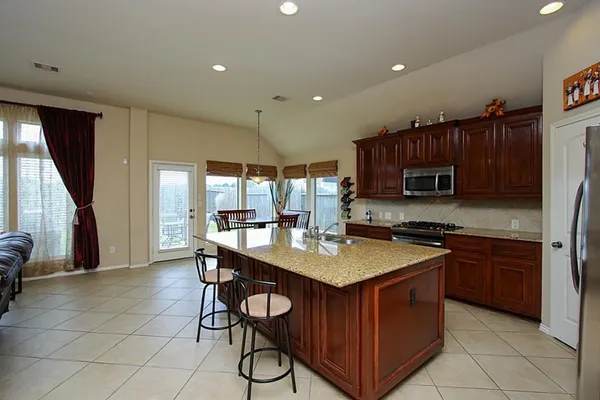 $2,900 | 14822 Yellow Begonia Drive, Cypress, TX 77433