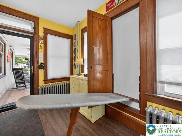 a view of a window in a room