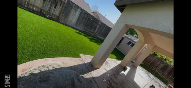 a view of an outdoor space and a yard