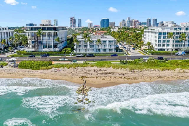 $3,200,000 | 350 South Ocean Boulevard, Unit 206, Palm Beach, FL 33480