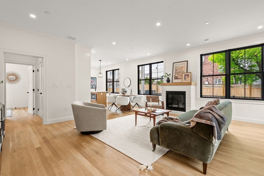 27 Shepard Street, Unit 5 Boston, MA 02135 - Photo 4 of 33
