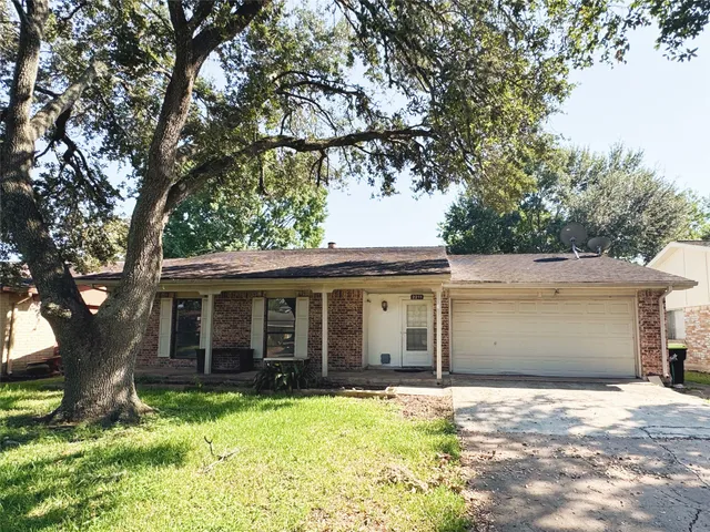 $1,700 | 2211 Mustang Springs Drive, Missouri City, TX 77459