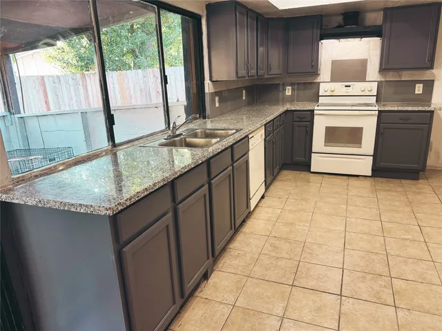 $1,700 | 2211 Mustang Springs Drive, Missouri City, TX 77459