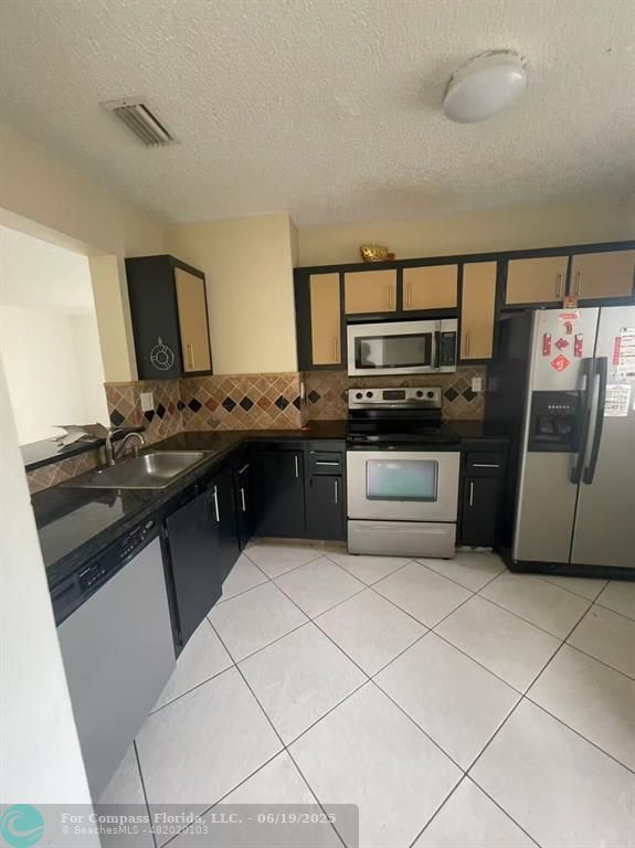 12141 Royal Palm Boulevard, Unit 7E Coral Springs, FL 33065 - Photo 5 of 10