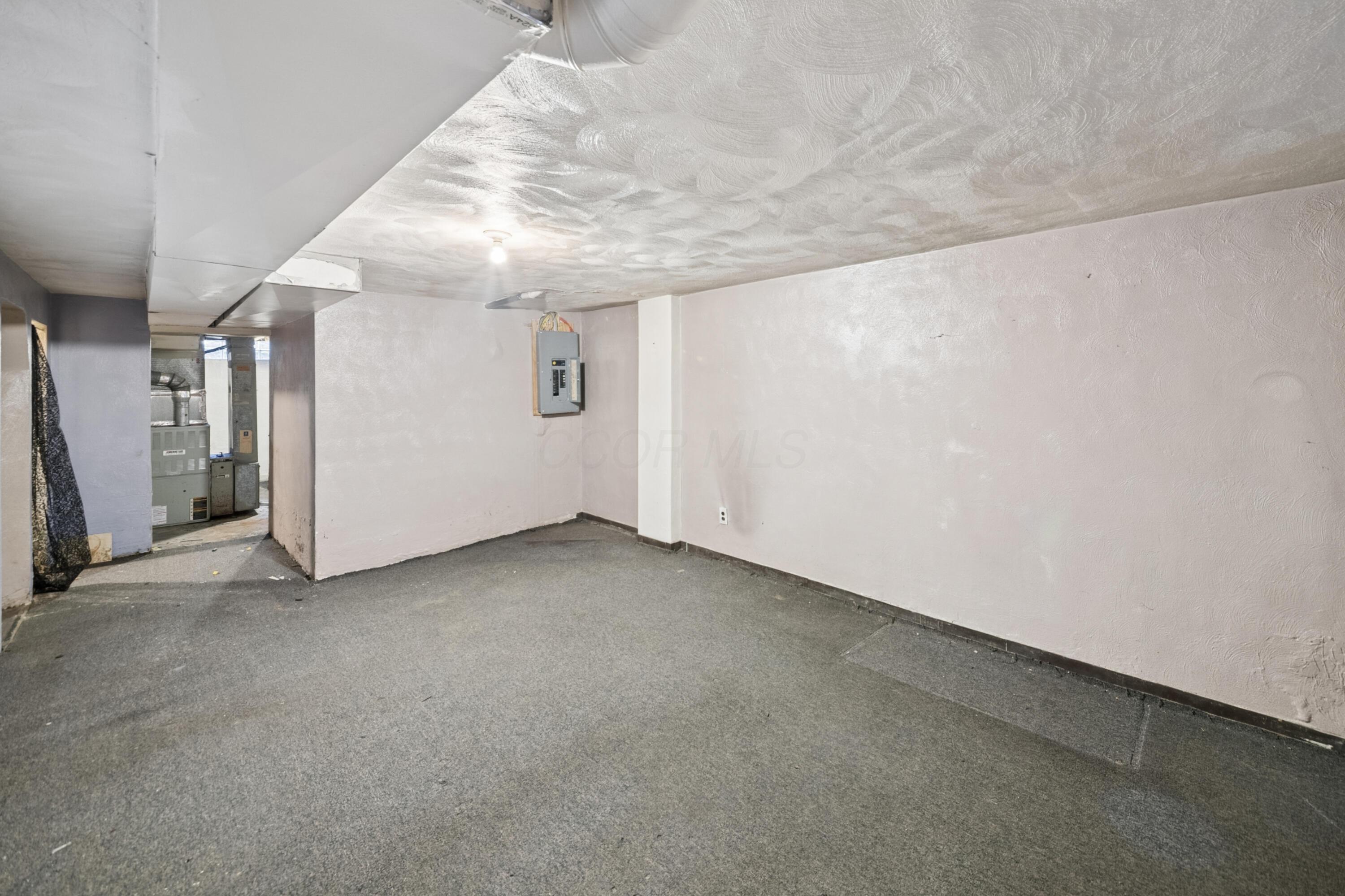 1483 Courtright Road Columbus, OH 43227 - Photo 35 of 44 L_1483_Courtright_Rd171