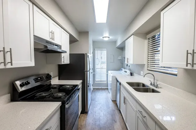 $999 | 1230 Farm To Market 1960 Bypass Road East, Unit 1105, Humble, TX 77338