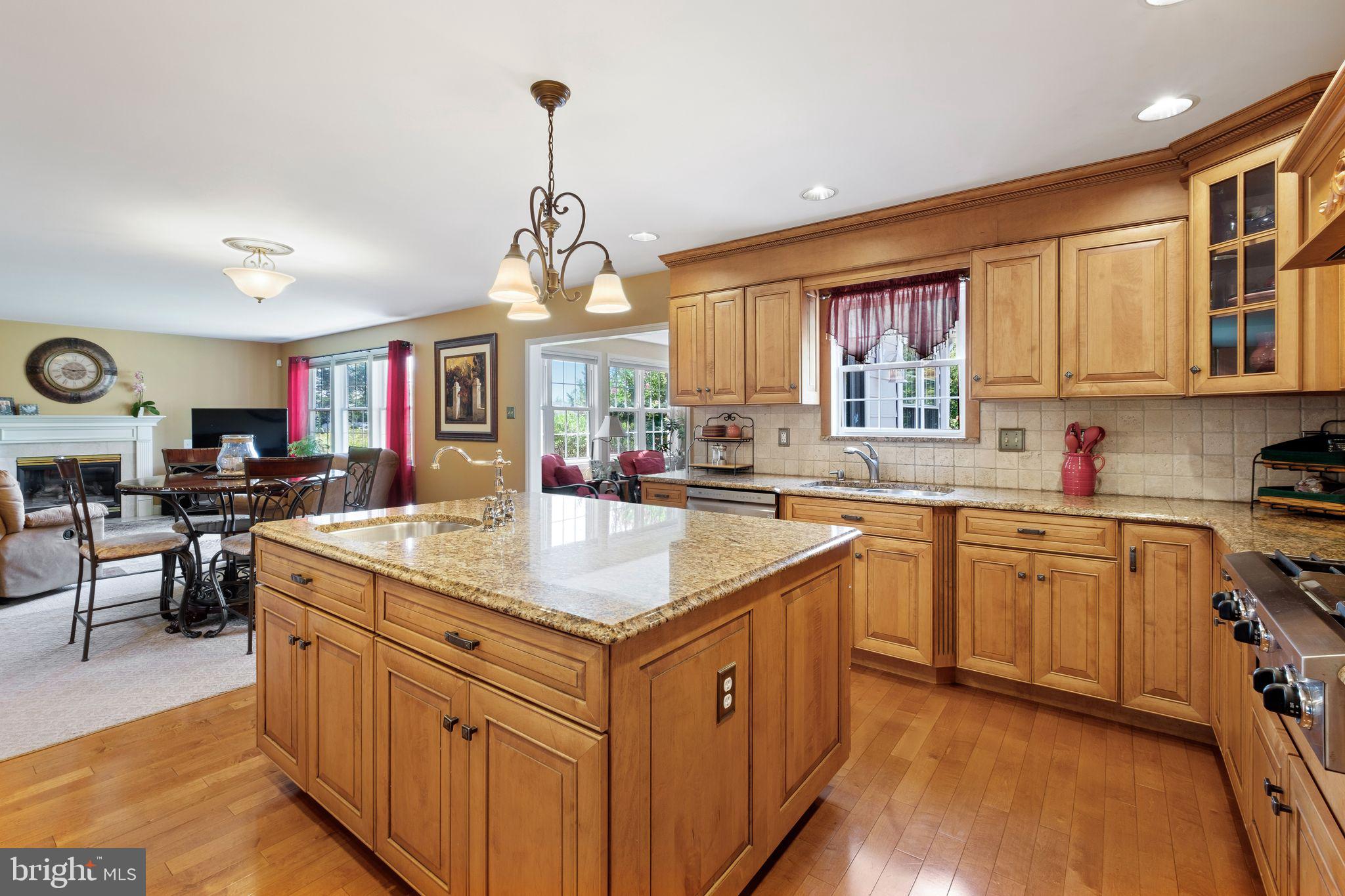 519 Meadow Ridge Drive Mickleton, NJ 08056 - Photo 13 of 63 Eat-in kitchen