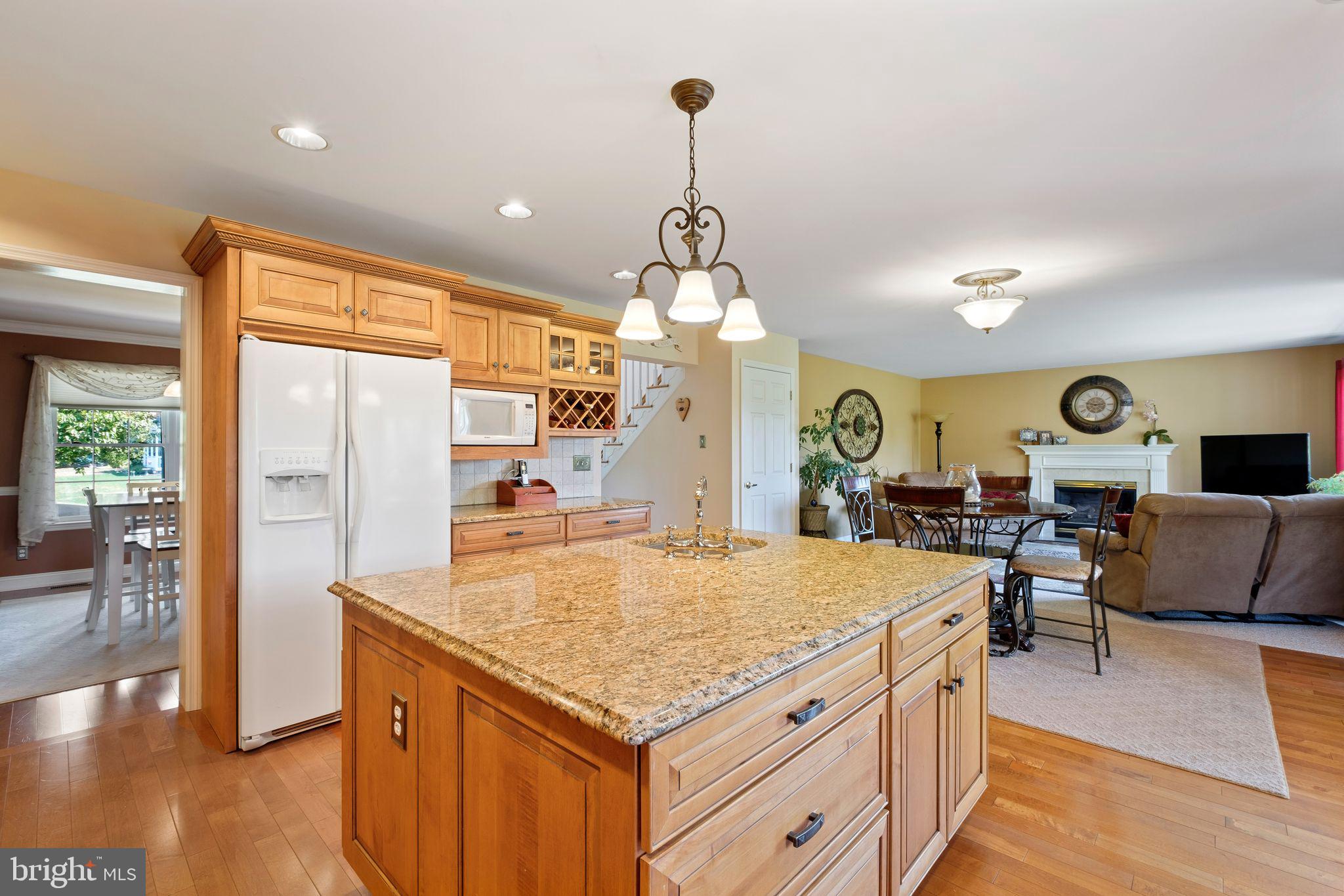 519 Meadow Ridge Drive Mickleton, NJ 08056 - Photo 14 of 63 Eat-in kitchen
