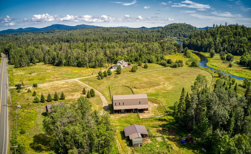 1482 State Rte 3 Saranac Lake, NY 12983 - Photo 5 of 59 Gallery Image 5