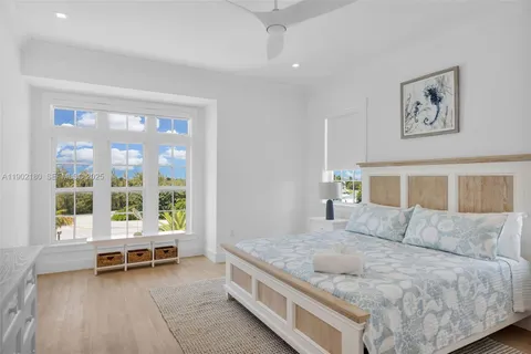 $3,400,000 | 59720 Overseas Highway, Unit 9, Marathon, FL 33050