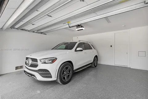 $3,400,000 | 59720 Overseas Highway, Unit 9, Marathon, FL 33050