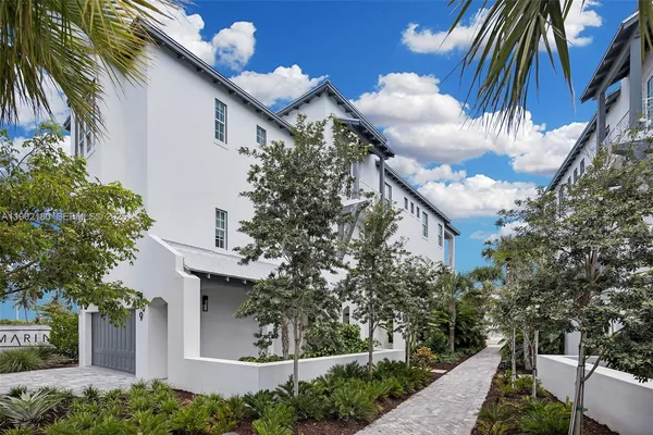 $2,950,000 | 59720 Overseas Highway, Unit 9, Marathon, FL 33050