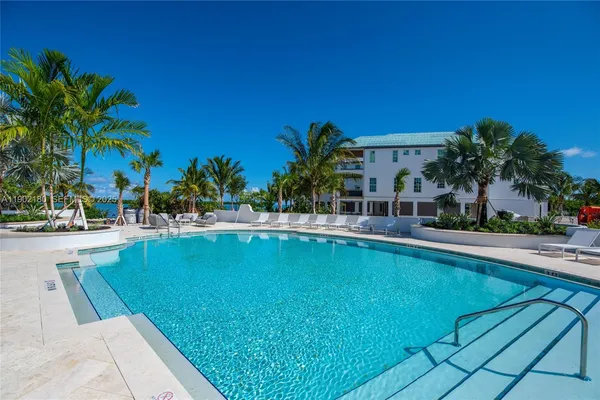 $2,950,000 | 59720 Overseas Highway, Unit 9, Marathon, FL 33050