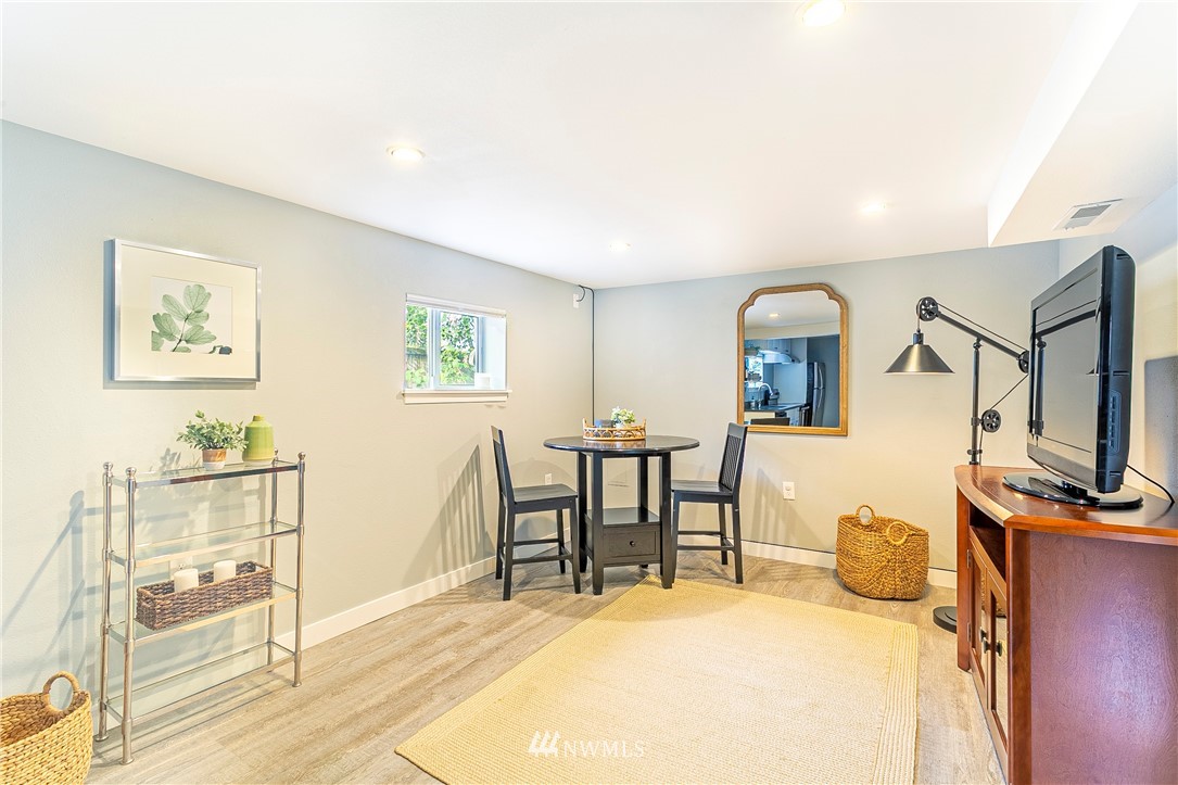 1227 Southwest Myrtle Street Seattle, WA 98106 - Photo 14 of 25 Gallery Image 14