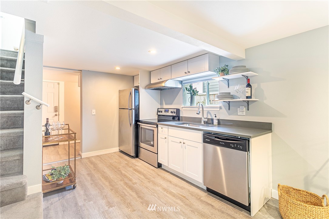 1227 Southwest Myrtle Street Seattle, WA 98106 - Photo 15 of 25 Gallery Image 15