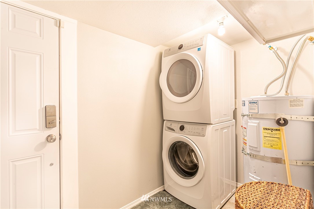 1227 Southwest Myrtle Street Seattle, WA 98106 - Photo 19 of 25 Gallery Image 19