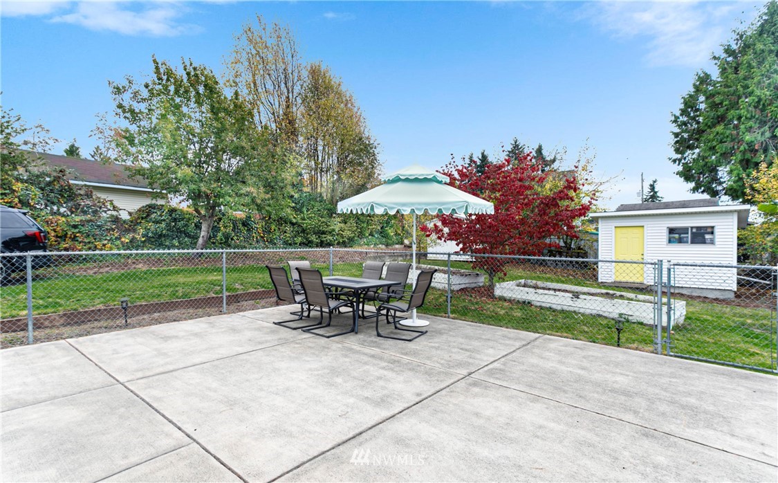 1227 Southwest Myrtle Street Seattle, WA 98106 - Photo 22 of 25 Gallery Image 22