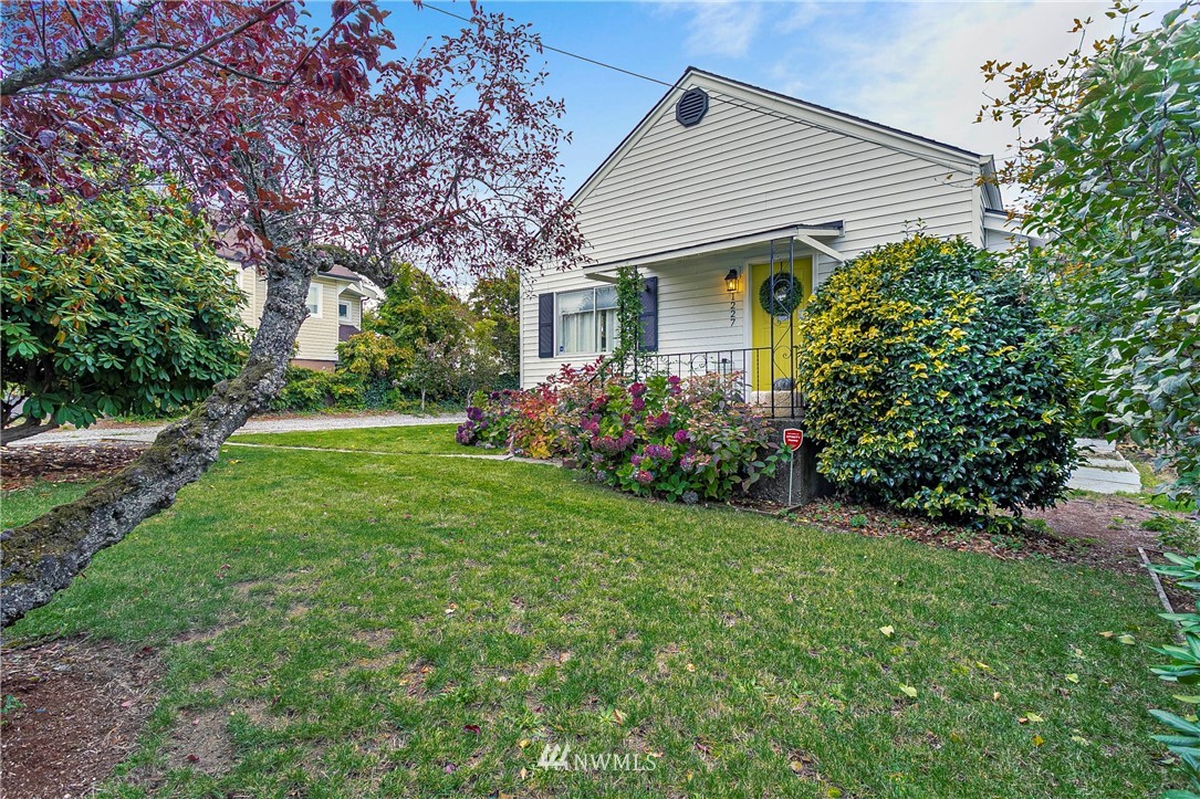 1227 Southwest Myrtle Street Seattle, WA 98106 - Photo 25 of 25 Gallery Image 25