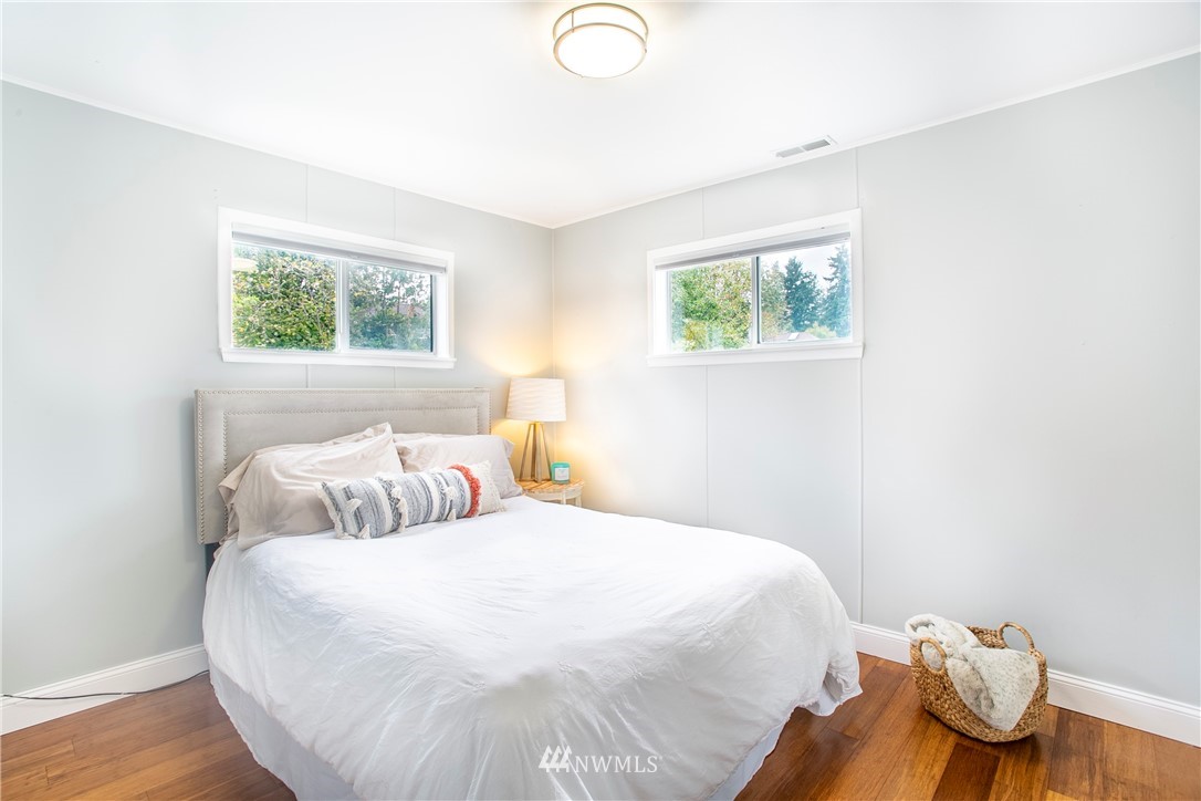 1227 Southwest Myrtle Street Seattle, WA 98106 - Photo 10 of 25 Gallery Image 10