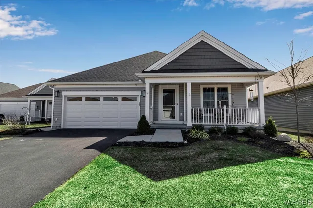 $645,000 | 30 Sedge, Lancaster, NY 14086