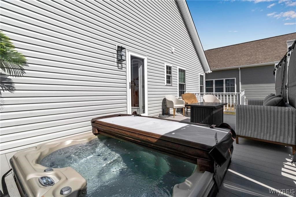 30 Sedge Lancaster, NY 14086 - Photo 35 of 37 Hot tub