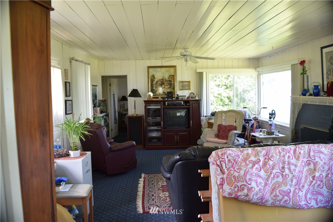 2794 Strawberry Point Road Oak Harbor, WA 98277 - Photo 22 of 23 Gallery Image 22