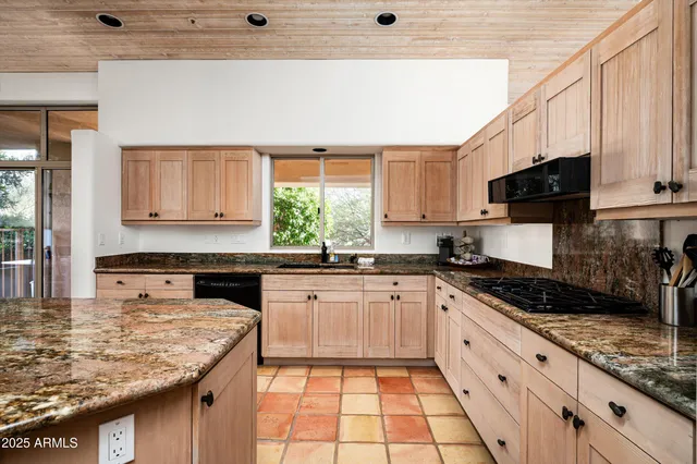 $7,000 | 41509 North 106th Street, Scottsdale, AZ 85262