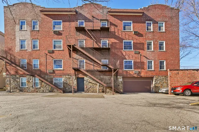 $250,000 | 8 Elmcrest Terrace, Unit 103, Norwalk, CT 06850